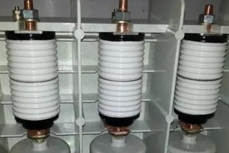 真空開(kāi)關(guān)管產(chǎn)生操作過(guò)電壓的原因是什么？