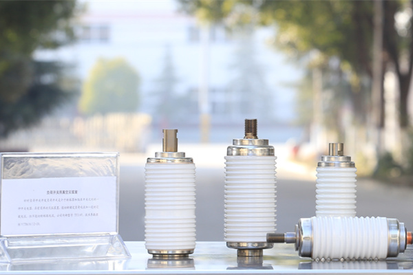 真空開(kāi)關(guān)管接觸點(diǎn)一般采用什么材質(zhì)？