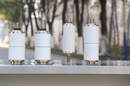 真空開關(guān)管結(jié)構(gòu)及工藝有怎樣的特點和優(yōu)勢？